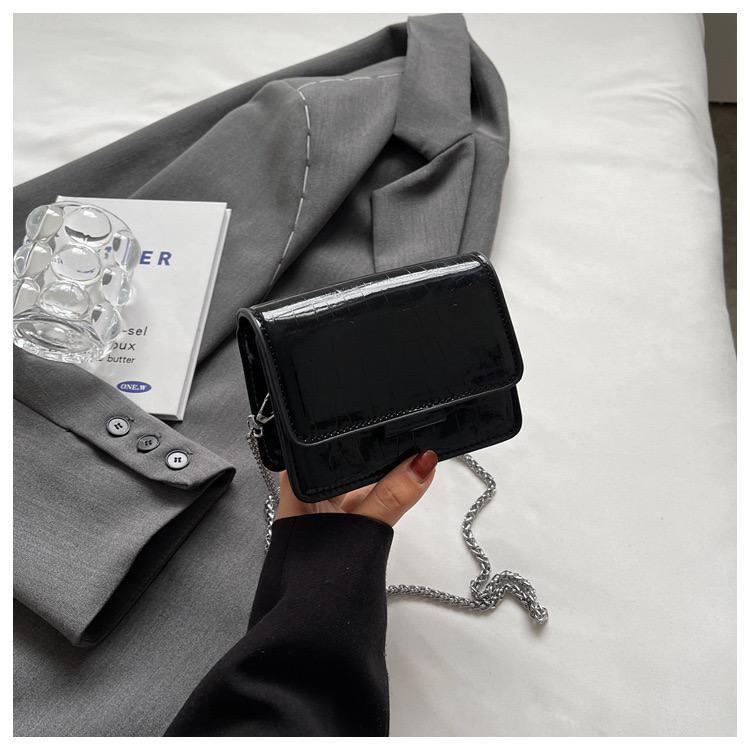 Túi xách nữ, túi đeo chéo thời trang công sở Hàn Quốc đeo chéo hot trend _ DR16 BAG MINI DA RẮN DÂY XÍCH
