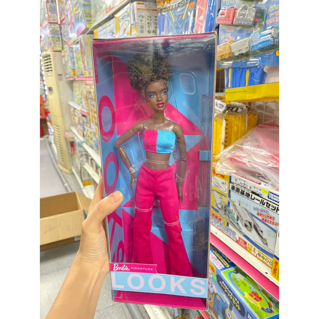Đồ chơi búp bê Barbie Looks Doll, Natural Black Hair, Color Block Crop Top