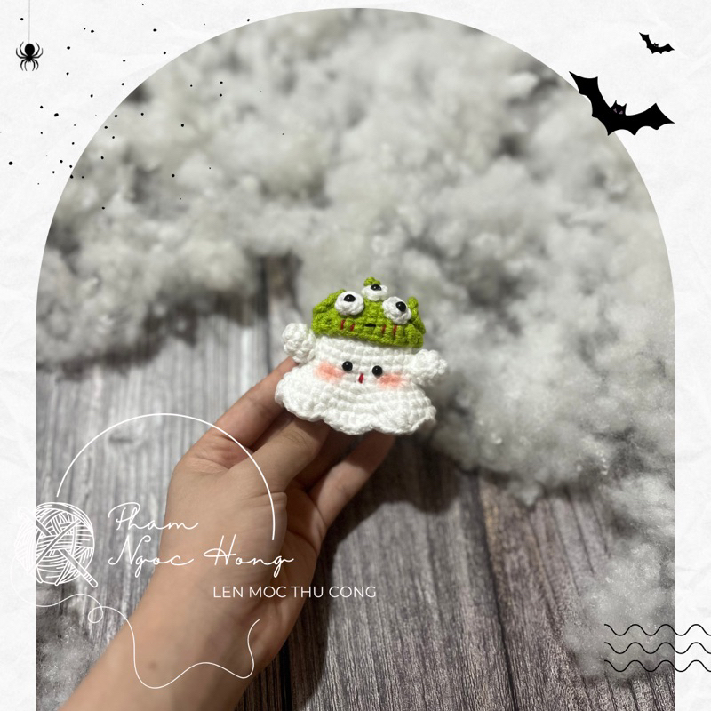 Móc khoá bé ma mũ quái vật 3 mắt, len móc thủ công