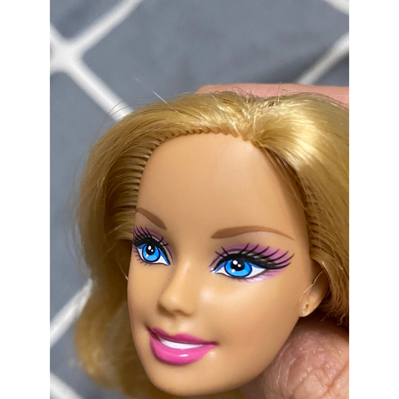 Pass head đầu búp bê Barbie Fashionista Glam đã qua sử dụng