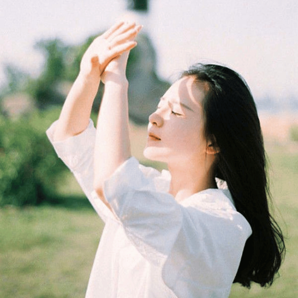 Xịt Chống Nắng Skin Aqua Tone Up UV Spray SPF 50+ PA+++