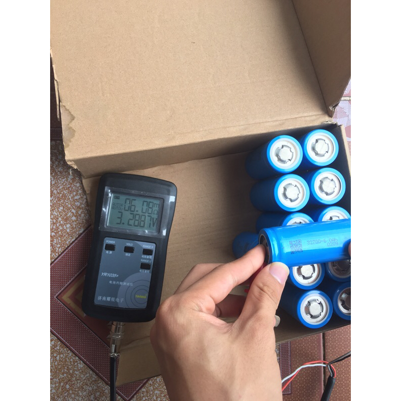 Pin Sắt 32700 3,2V 6Ah Nội Trở Dưới 7 Hàng Mới Kèm Khung.
