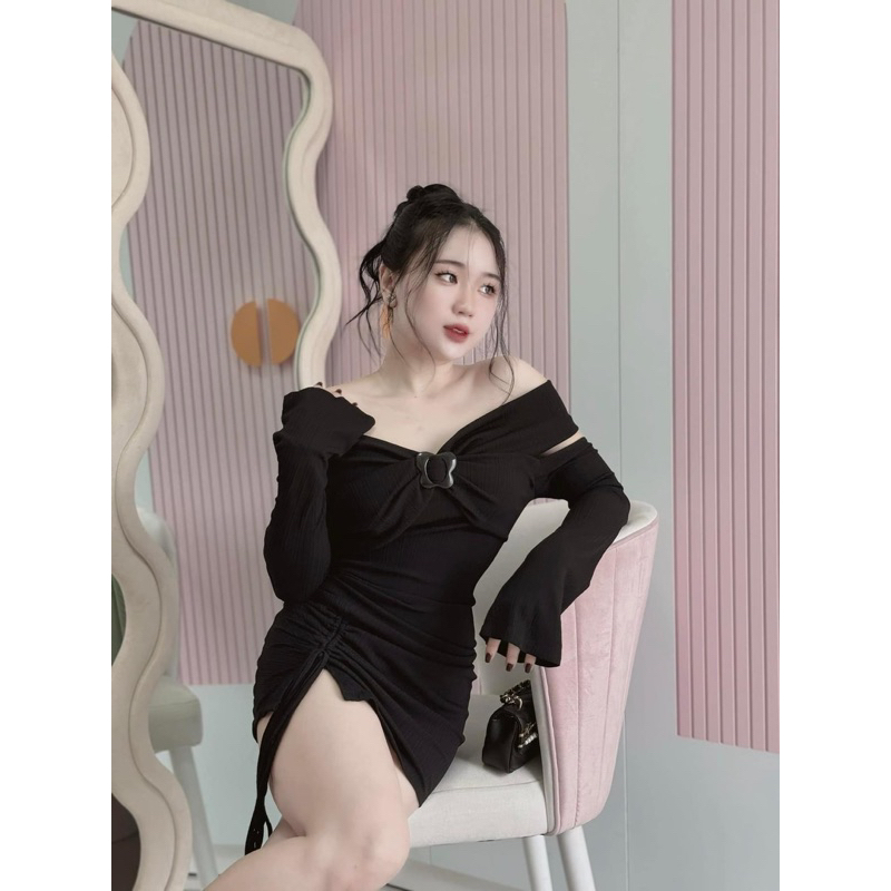 ĐẦM BODY TRỄ VAI NHÚN HÔNG