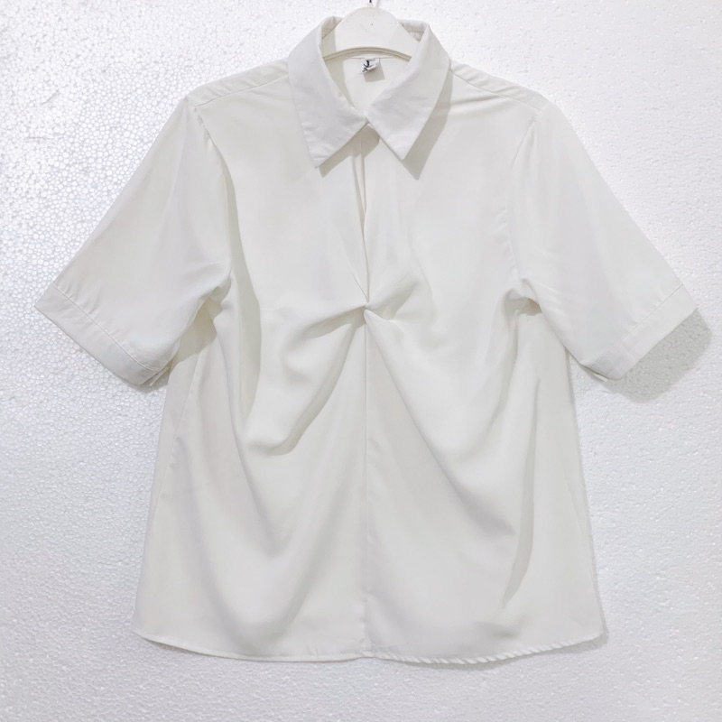 Thanh lý / 2hand/ pass đồ cá nhân áo sơ mi xoắn, áo kiểu trắng, áo kiểu xinh, áo sơ mi nữ, sơ mi trắng kiểu