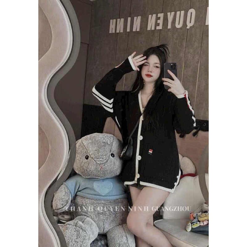 Áo Khoác Len Thorm Siêu Sang Xịn Mịn Hot Trend Đình Đám Hàng Cao Cấp Cực Sang From Freesize Unisex