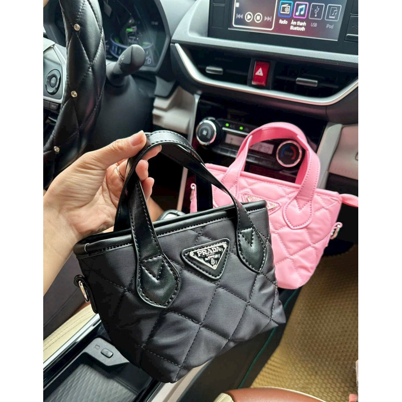 Túi nữ đeo chéo vải dù mác Pra 2 quai xách cầm tay 2 màu đen hồng