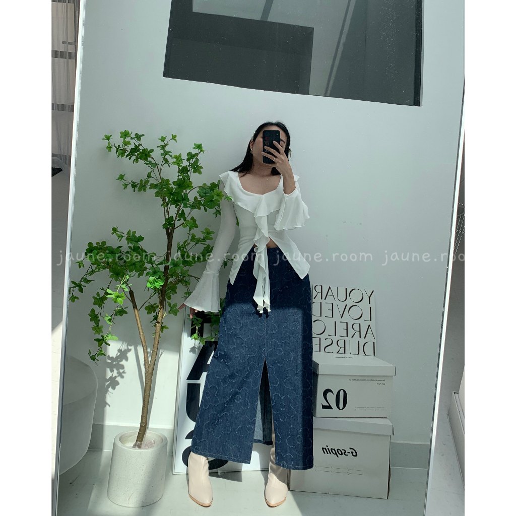 Chân váy jean dài dáng chữ A suông JAUNE họa tiết hoa- MILEY LONG SKIRT