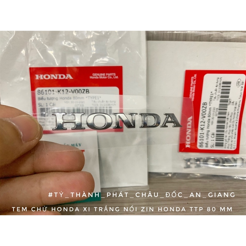 Tem chử Honda Xi Trắng nổi ( Lead 125 Smartkey 80mm ) ( 1 miếng )