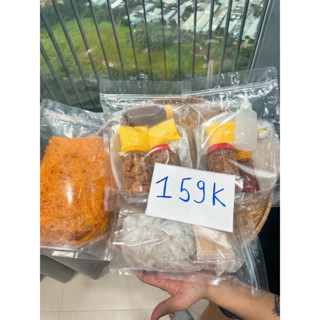 COMBO BTPS C4 ( Gồm 4 SET, bánh tráng phơi sươg 400g, 200g MRHP, bánh tráng phô mai, tóp mỡ, sốt tắc, ớt. muối sặc)