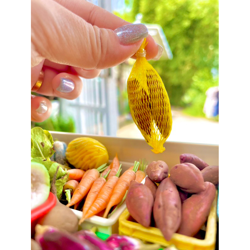 Mô hình khoai lang mật thu nhỏ bằng đất sét