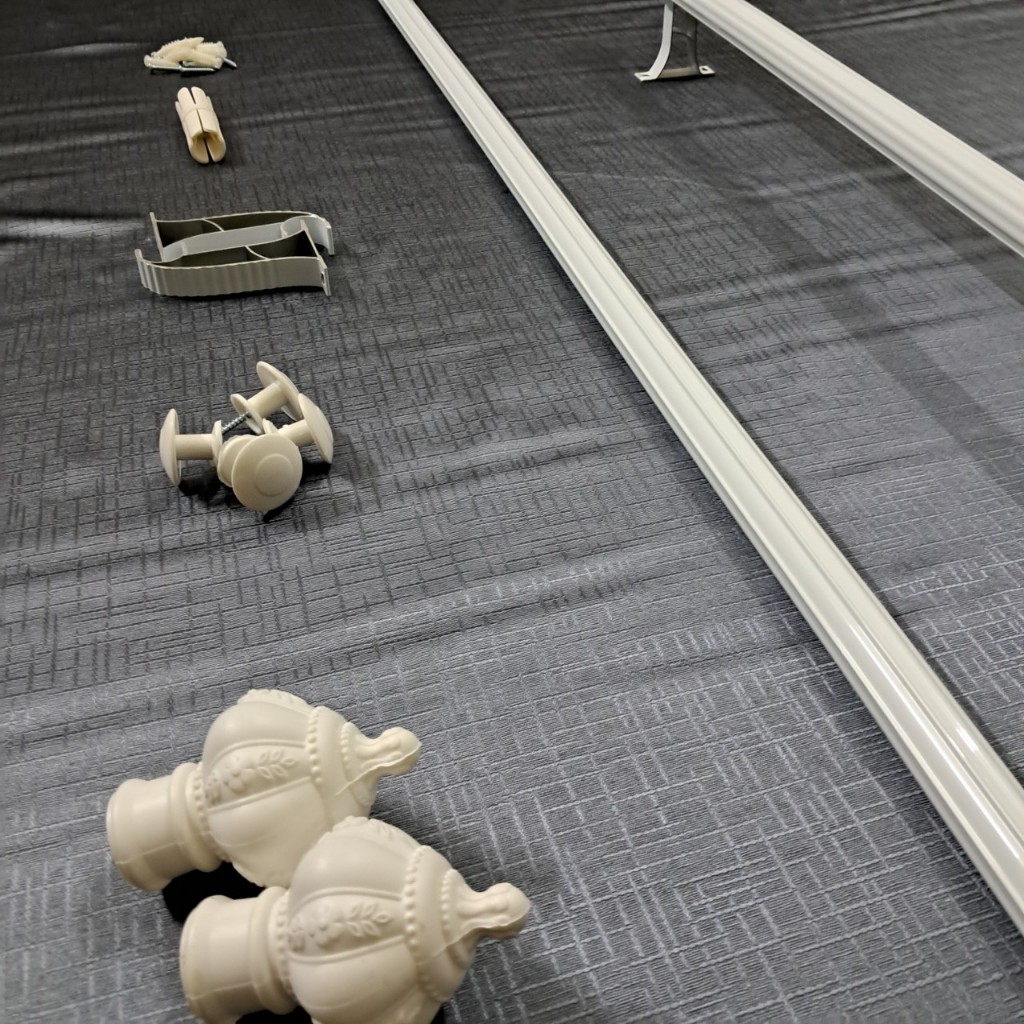 Thanh Treo Rèm Đầy Đủ Phụ Kiện Giá Rẻ