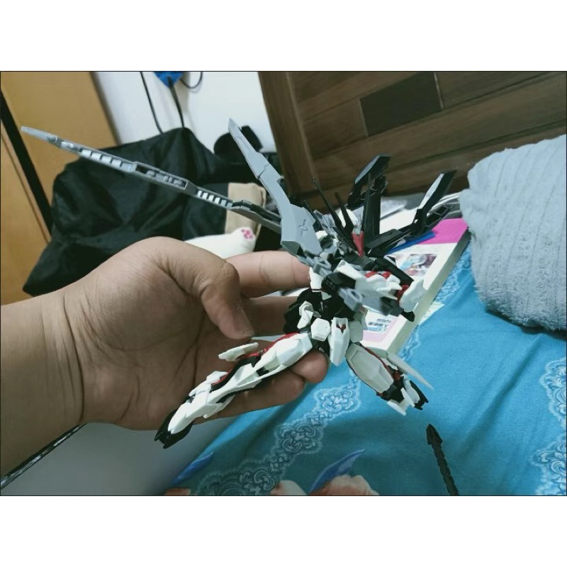 Mô hình lắp ráp HG Load Astray Omega + Áo Choàng