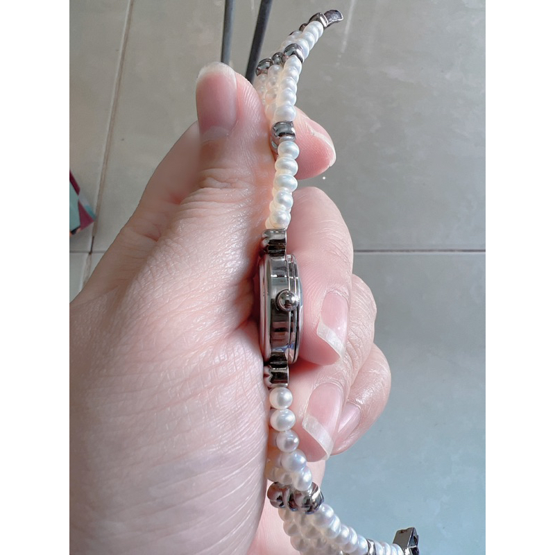 Đồng hồ nữ dây pearl quartz