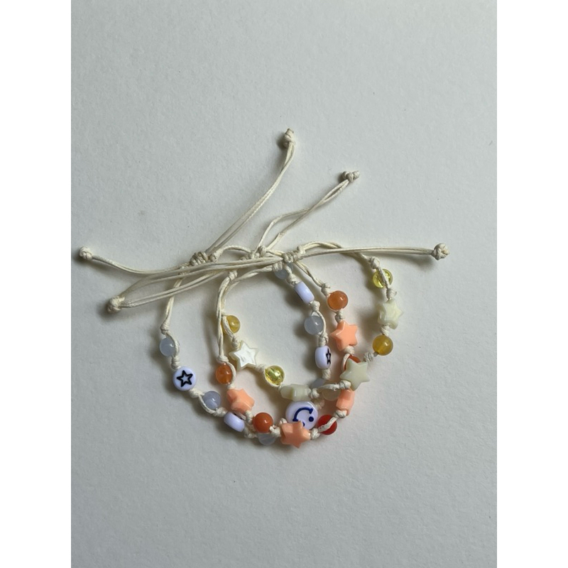 Vòng tay xỏ hạt dễ thương