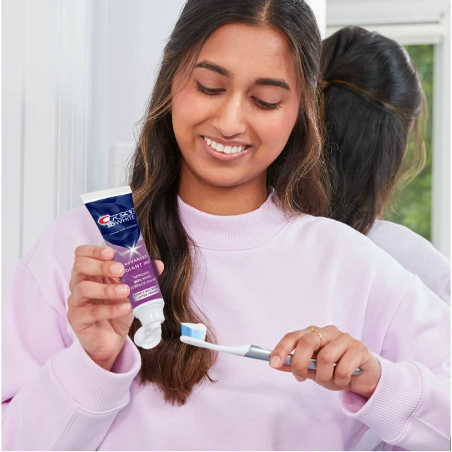 Kem Đánh Trắng Răng White Advanced Radiant Mint 107g, Scope Outlast Complete Whitening Toothpaste 153g