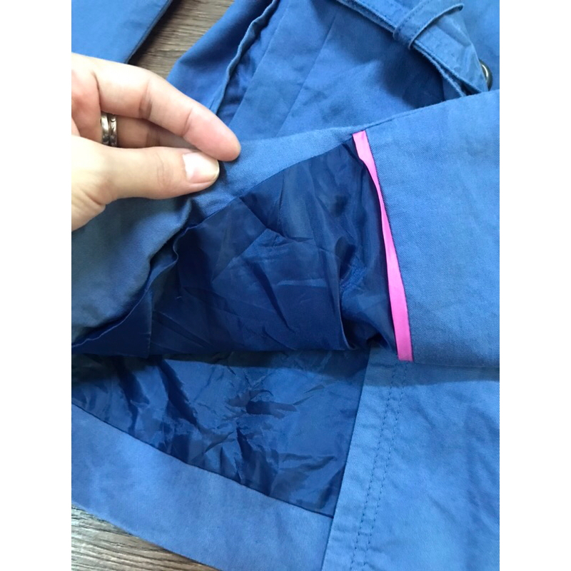 Áo khoác mangto dáng ngắn size M