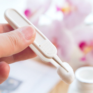 Dụng cụ gắp rỉ mũi cho bé