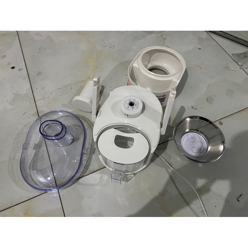 Máy ép Panasonic MJ-CS100WRA