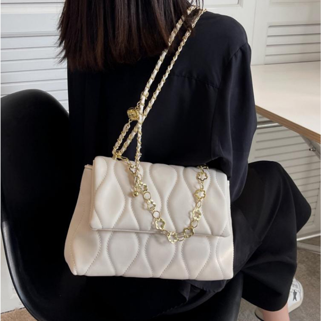 Túi xách đeo vai đeo chéo nữ dáng công sở da mềm thêu thời trang Bag.thanhthu 816