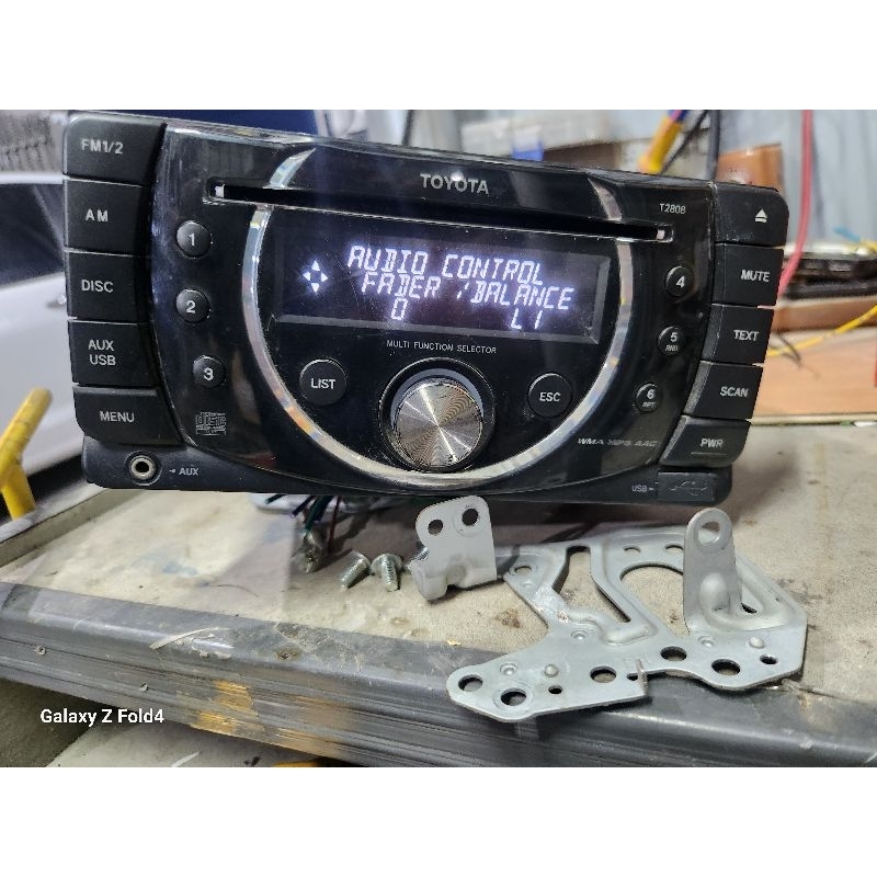 Cd 2din toyota thân đen
