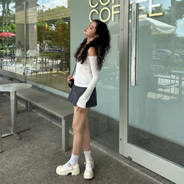 LISA DEROSE LONGSLEVES - Áo thun gân trơn trễ vai hai bên