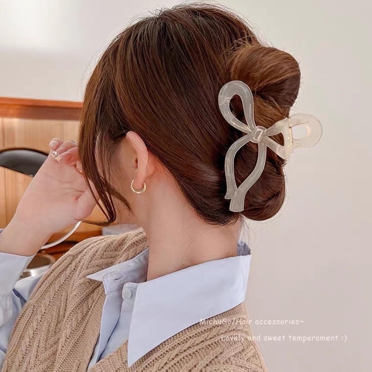 Kẹp gắp thắt nơ nhựa