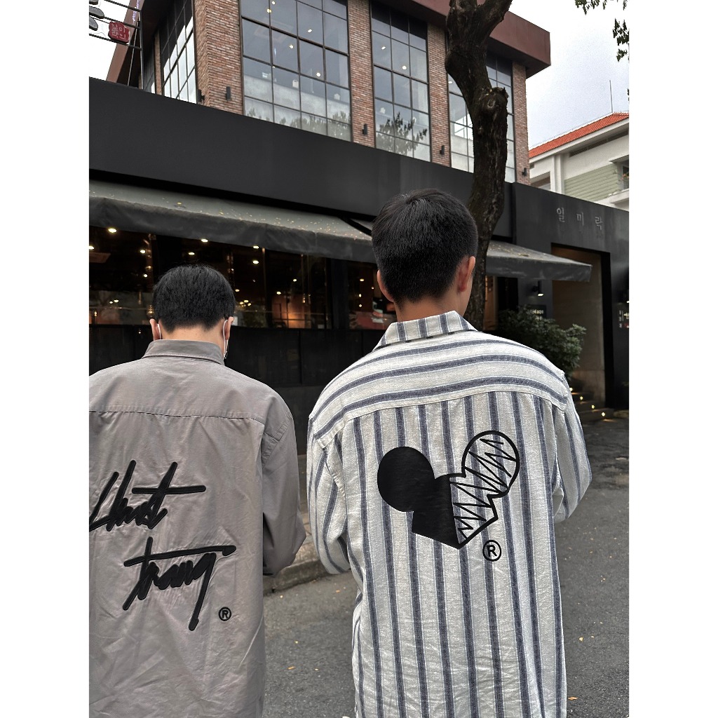 ÁO SƠ MI chữ ký  CHUOT TRANG