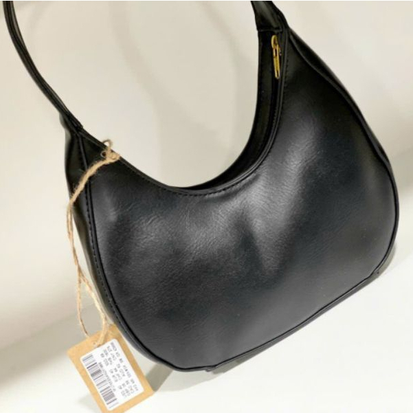 Túi xách nữ kẹp nách BM xuất dư hình bán nguyệt màu đen trơn da mềm đẹp size 22 cm