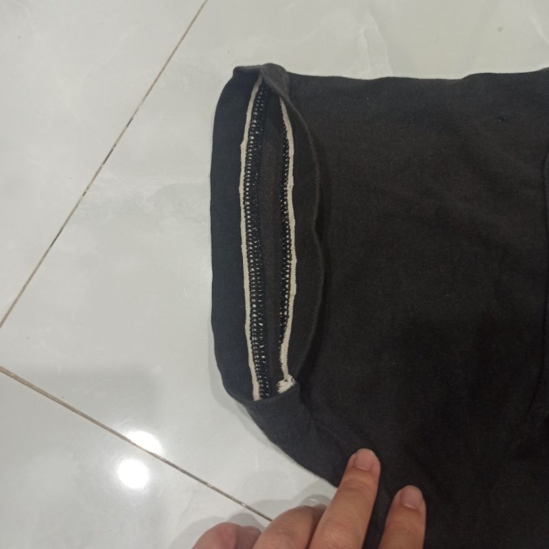 Áo Thun Đen Champion Real 2hand