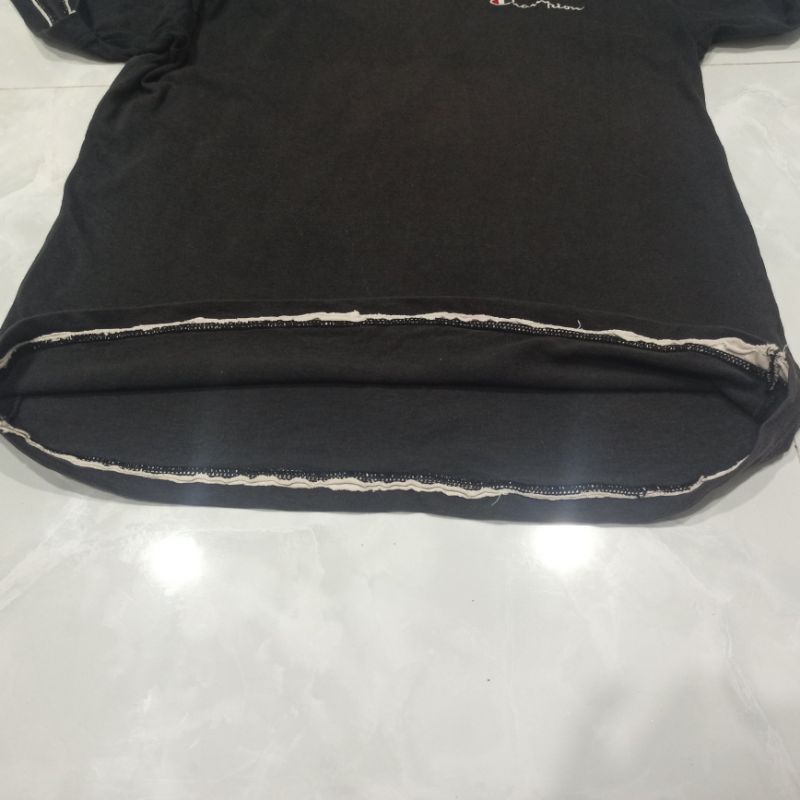 Áo Thun Đen Champion Real 2hand