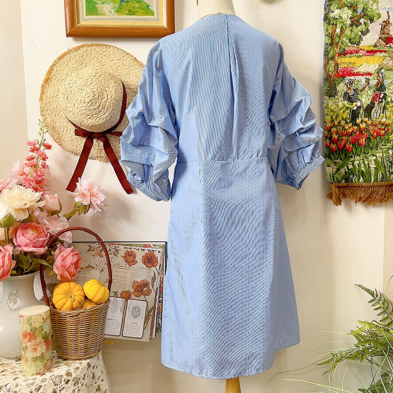 Đầm xanh kẻ sọc tay bồng