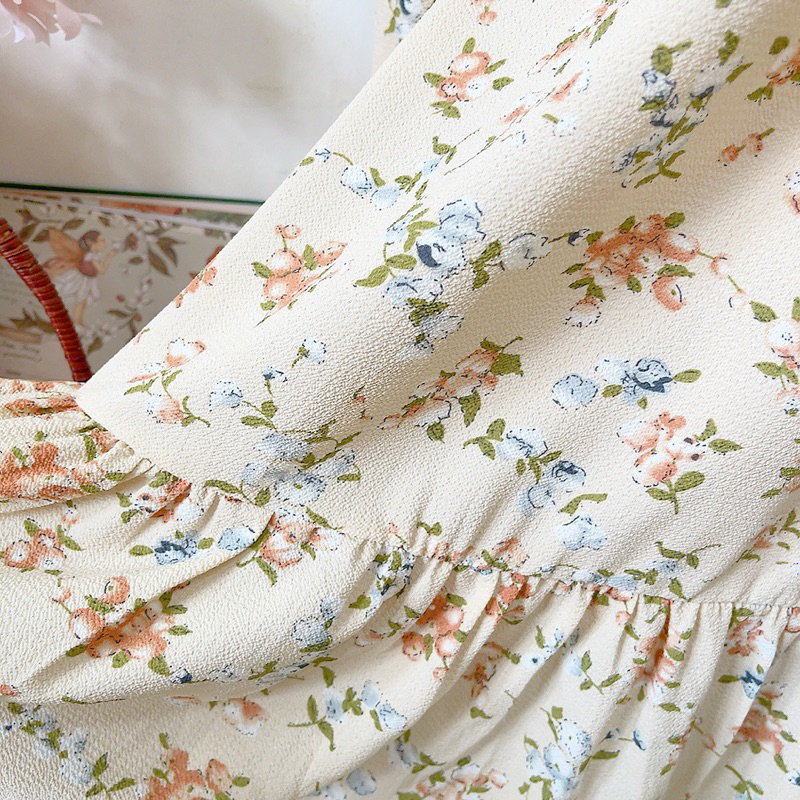 Đầm hoa nhí tay dài dễ thương