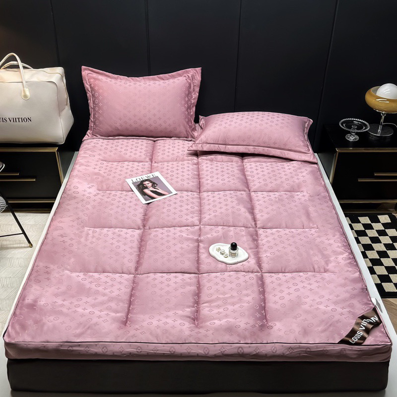 Nệm topper phi lụa dày 6cm cao cấp IGUN BEDDING kèm hai vỏ gối nằm sang chảnh và túi đựng