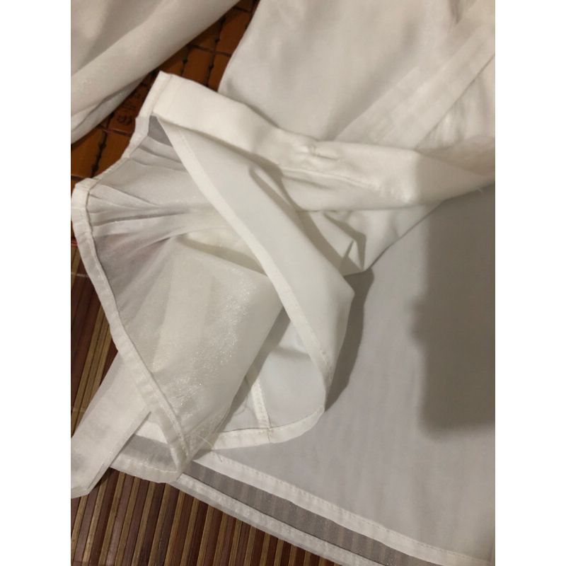 Áo lụa 2 lớp size M rộng 88cm dài 55cm