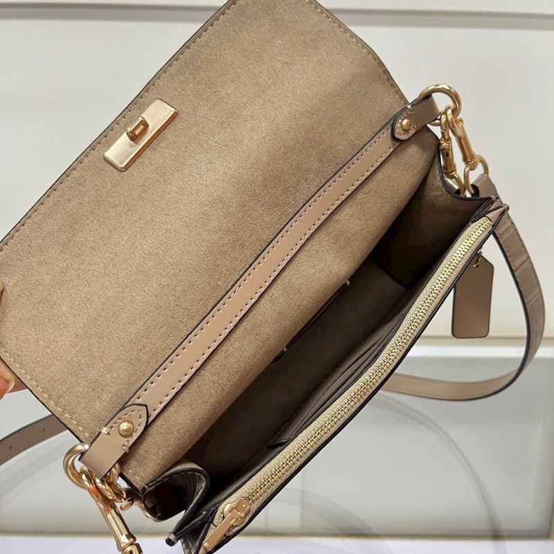 📛RẺ VÔ ĐỊCH📛TÚI C BRYNN FLAP CN061 ĐEO CHÉO SIÊU ĐẸP