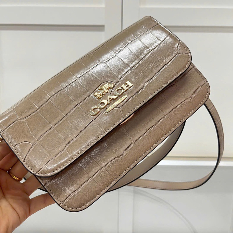 📛RẺ VÔ ĐỊCH📛TÚI C BRYNN FLAP CN061 ĐEO CHÉO SIÊU ĐẸP