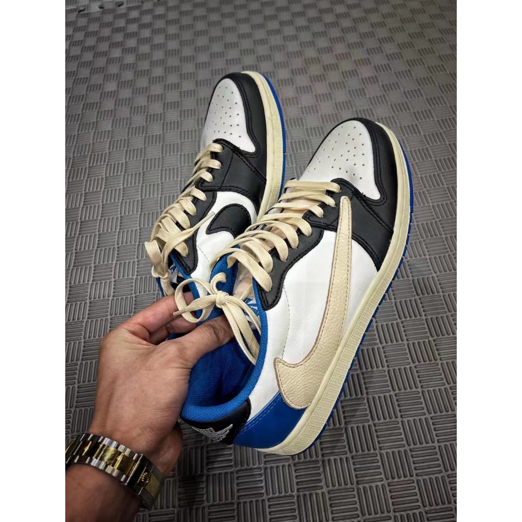 Giày Air Jordan 1 Retro Low  x Travis Scott