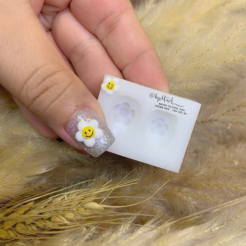 KHUÔN charm nail 2 Size