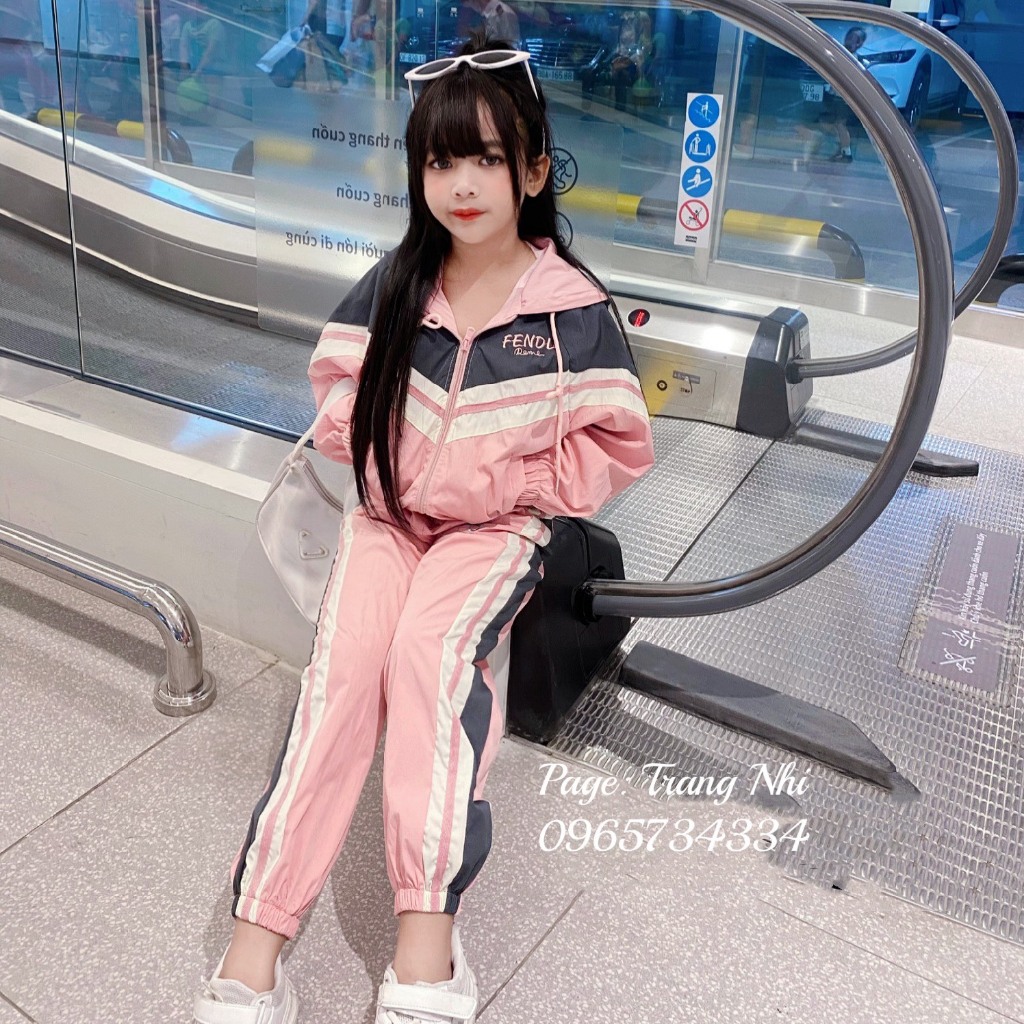 Sét bộ khoác gió thể thao phối màu có mũ mix quần xuông bo gấu cho bé gái size đại 19-45kg