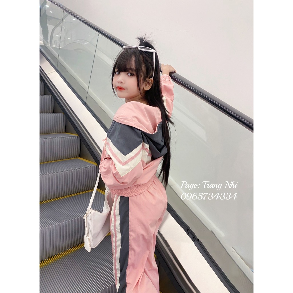 Sét bộ khoác gió thể thao phối màu có mũ mix quần xuông bo gấu cho bé gái size đại 19-45kg