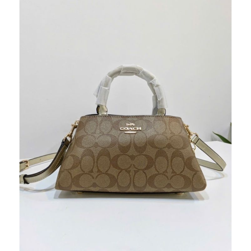 Túi COACH Zuri Crossbody