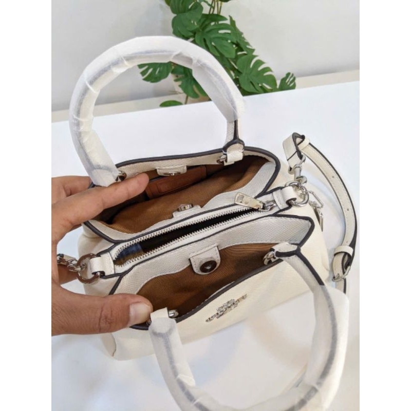 Túi COACH Zuri Crossbody