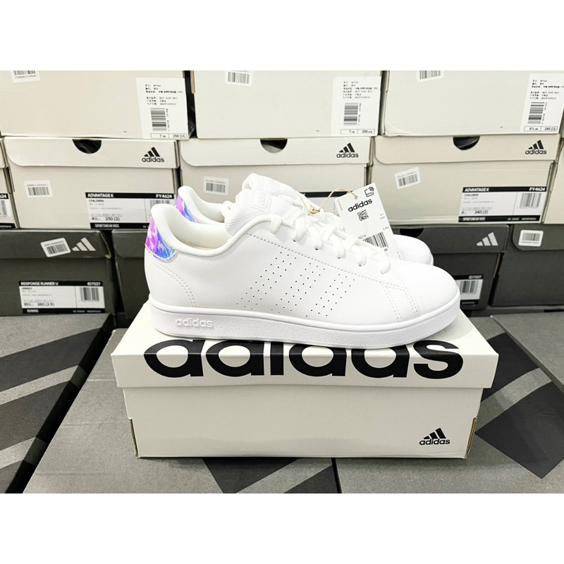 Giày Adidas FY4624 full box, có mail mua hàng, hàng có sẵn, bay size nhanh ạ