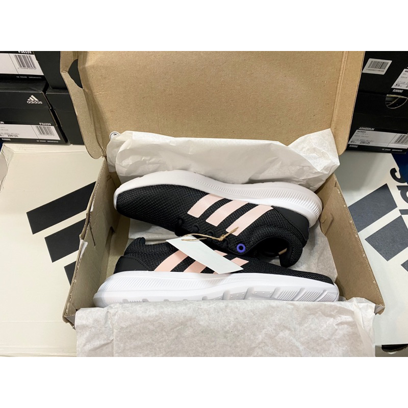 Giày Adidas GZ2818 full box, có mail mua hàng. Hàng có sẵn, bay size nhanh nên các ace chốt nhanh ạ