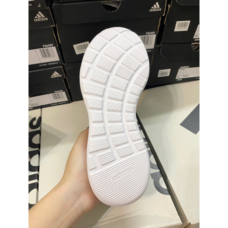 Giày Adidas GZ2818 full box, có mail mua hàng. Hàng có sẵn, bay size nhanh nên các ace chốt nhanh ạ