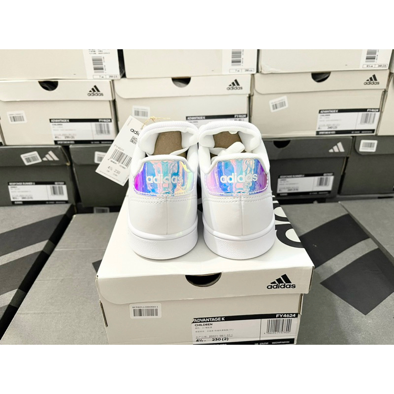 Giày Adidas FY4624 full box, có mail mua hàng, hàng có sẵn, bay size nhanh ạ