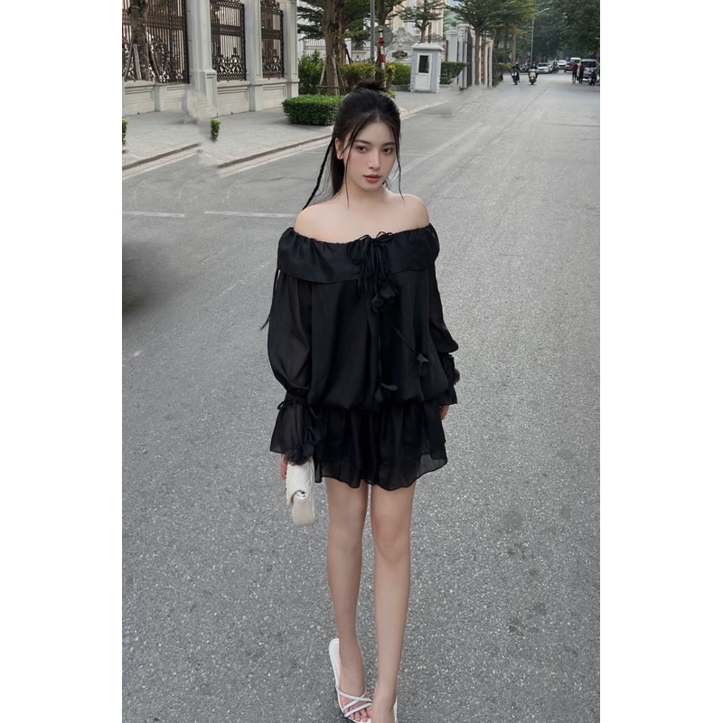 Đầm voan tơ ánh kim baby doll trễ vai đính hoa - Amber Dress