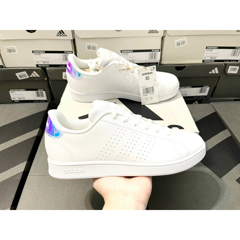 Giày Adidas FY4624 full box, có mail mua hàng, hàng có sẵn, bay size nhanh ạ