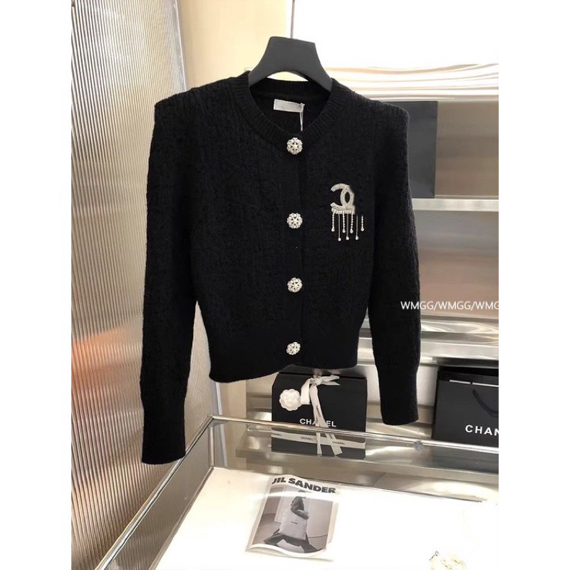 Áo len cadigan kèm tag x