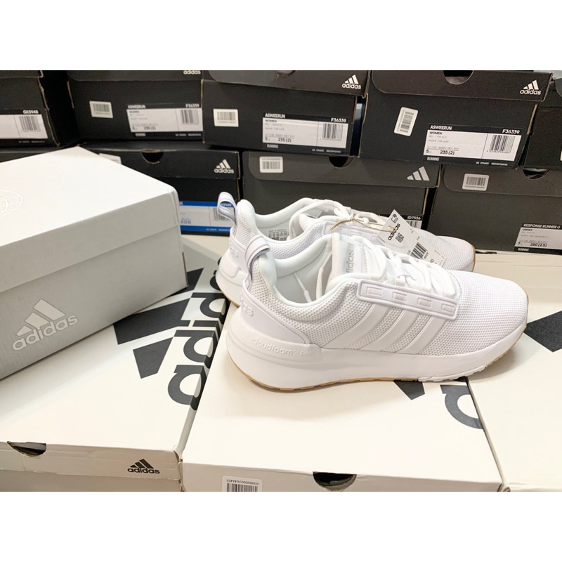 Giày Adidas GX4208 full box, có mail mua hàng hàng có sẵn, bay size nhanh nên các ace chốt nhanh ạ
